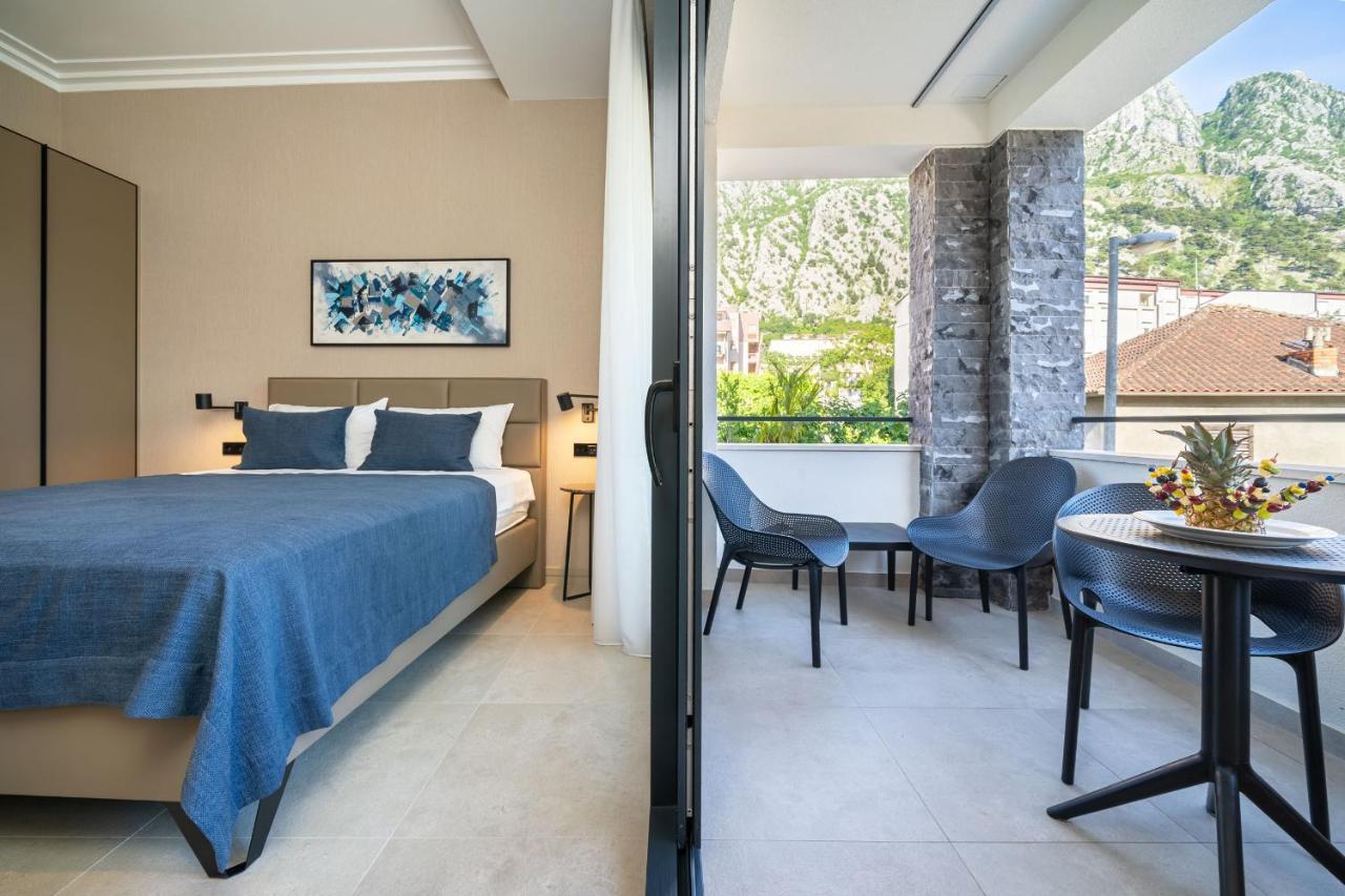 C Group Apartments Kotor Luaran gambar