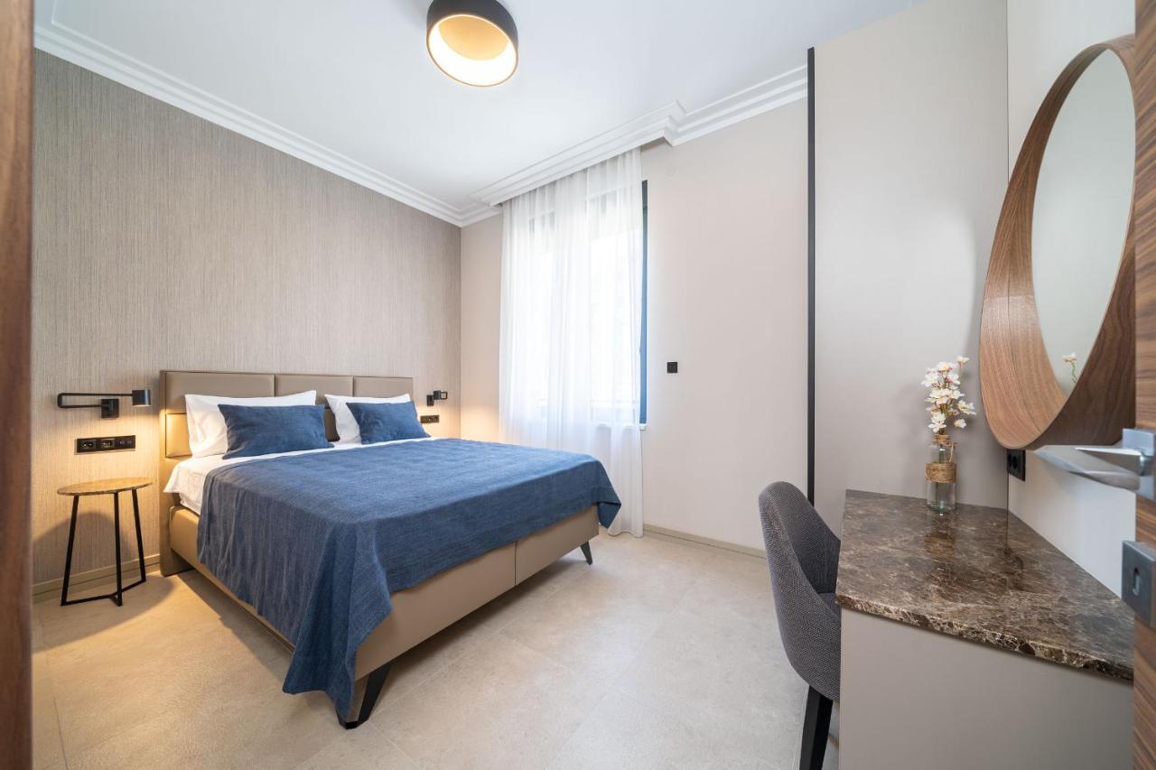C Group Apartments Kotor Luaran gambar