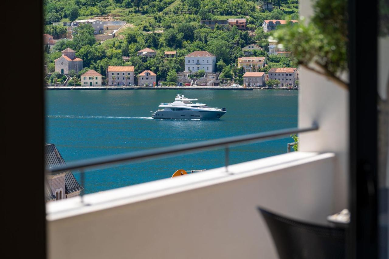 C Group Apartments Kotor Luaran gambar