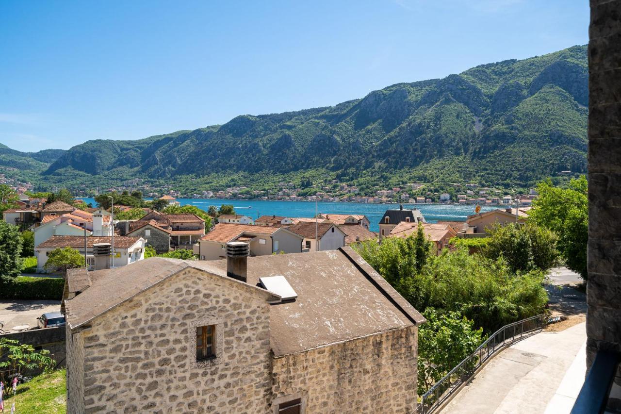C Group Apartments Kotor Luaran gambar